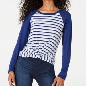 Ultra Flirt Long-Sleeve Juniors Top. Size